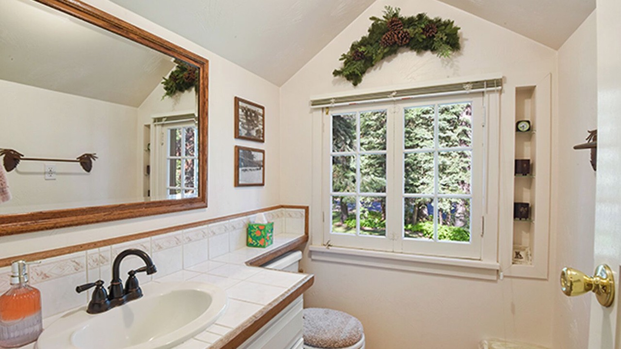 Photo of Bathroom in Kings Beach