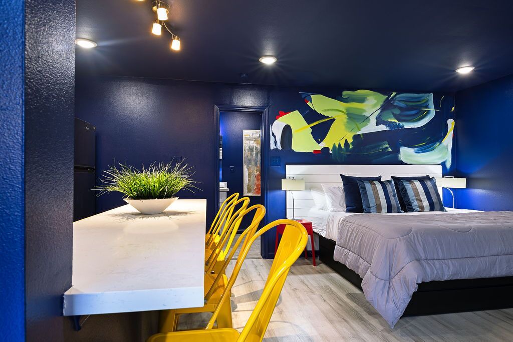 Photo of Bedroom in Neartown