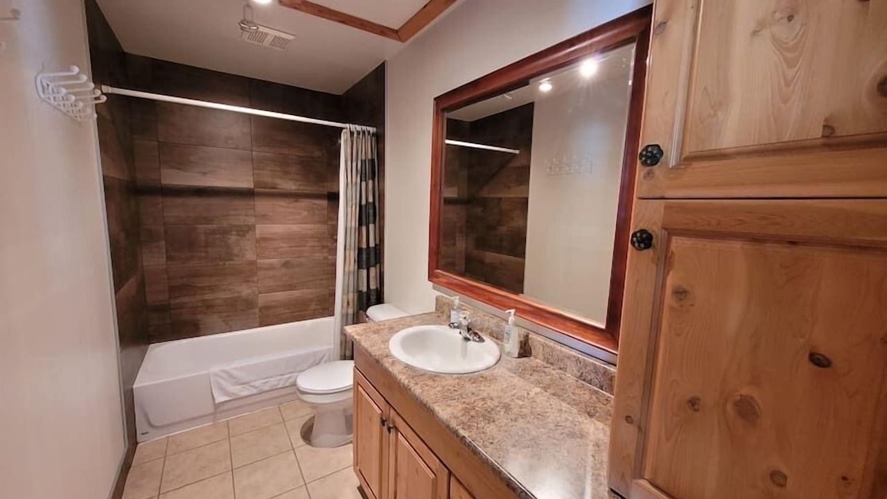 Photo of Bathroom in Petite-Riviere-Saint-Francois