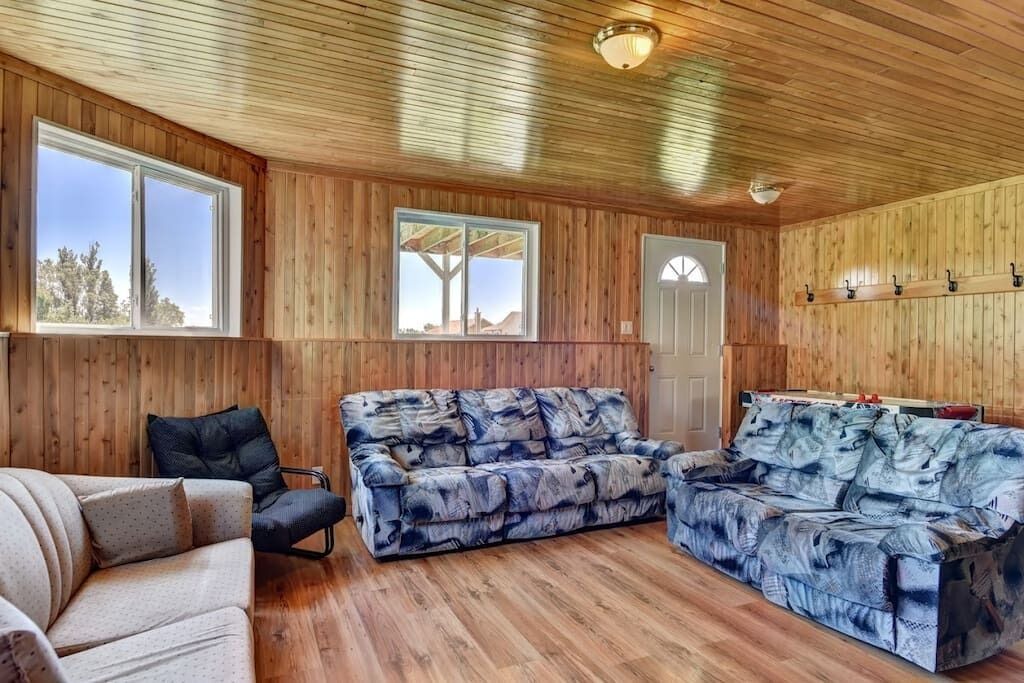 Photo of Bedroom in Petite-Riviere-Saint-Francois