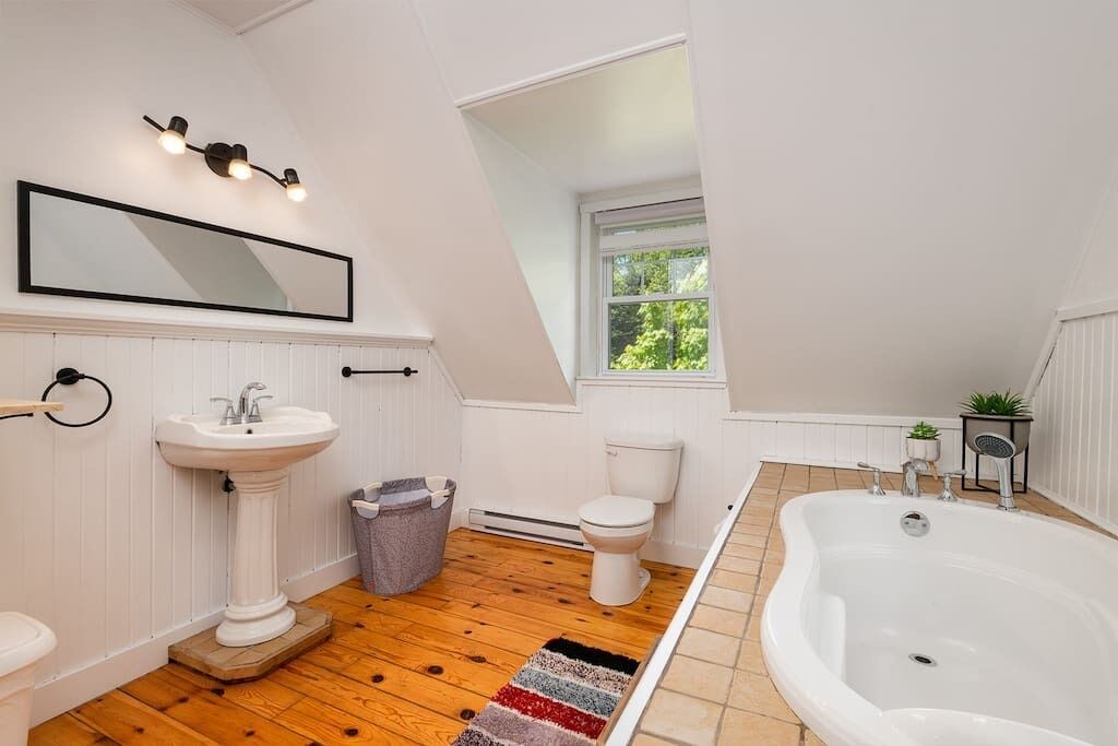 Photo of Bathroom in Les Eboulements