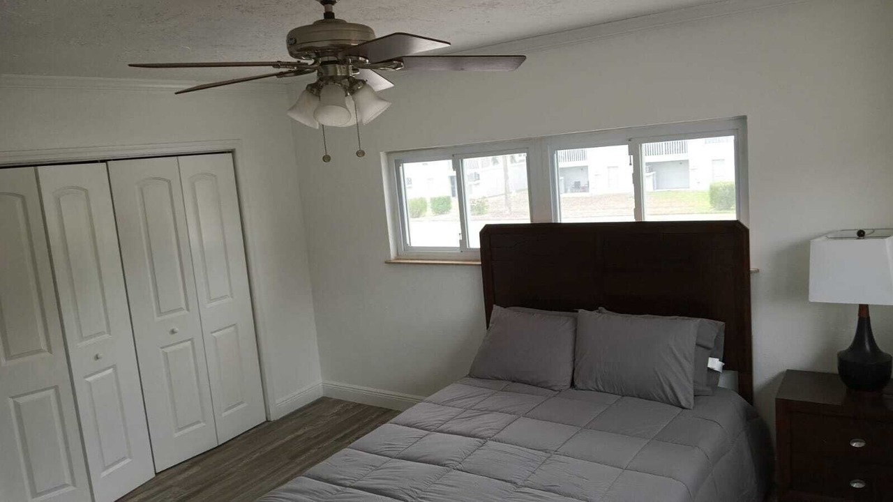 Photo of Bedroom in Capri Isle