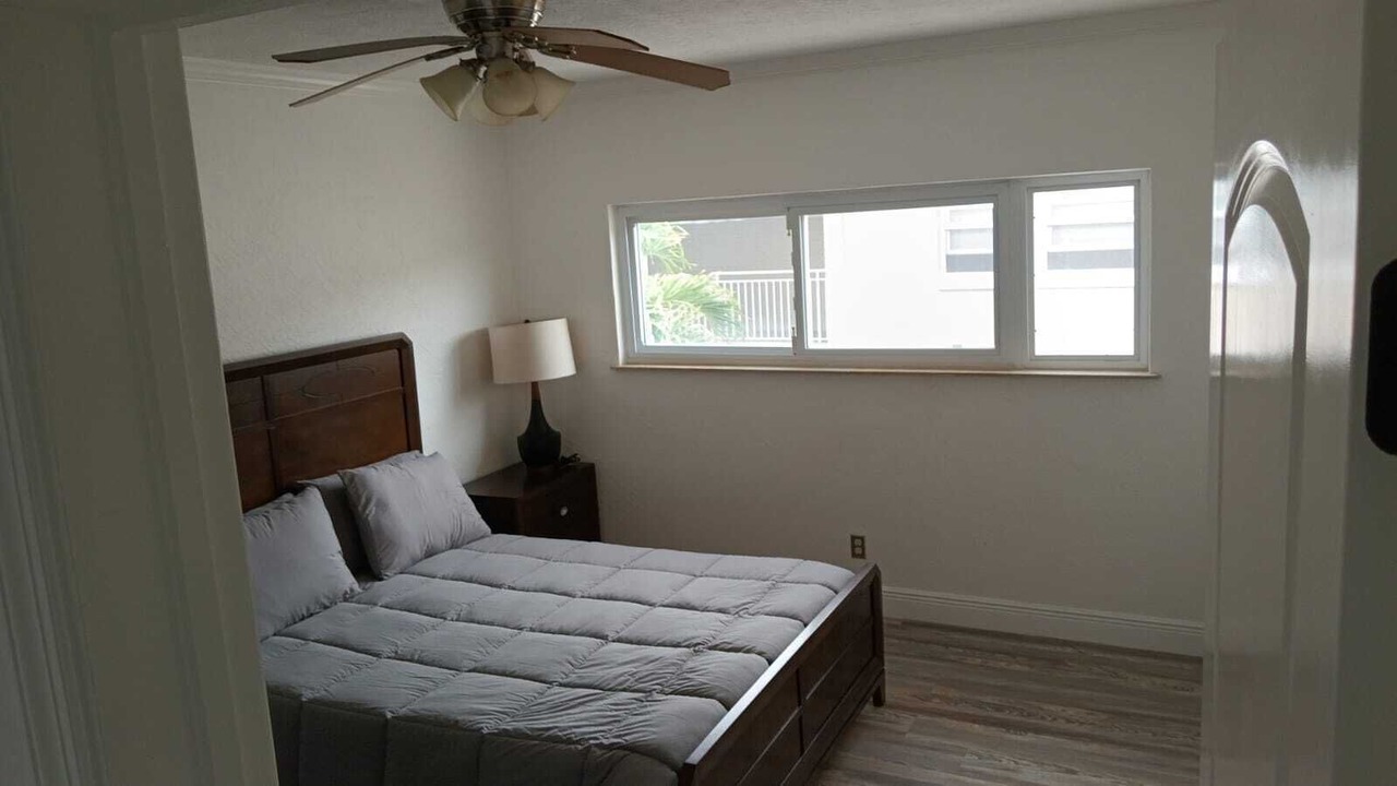 Photo of Bedroom in Capri Isle