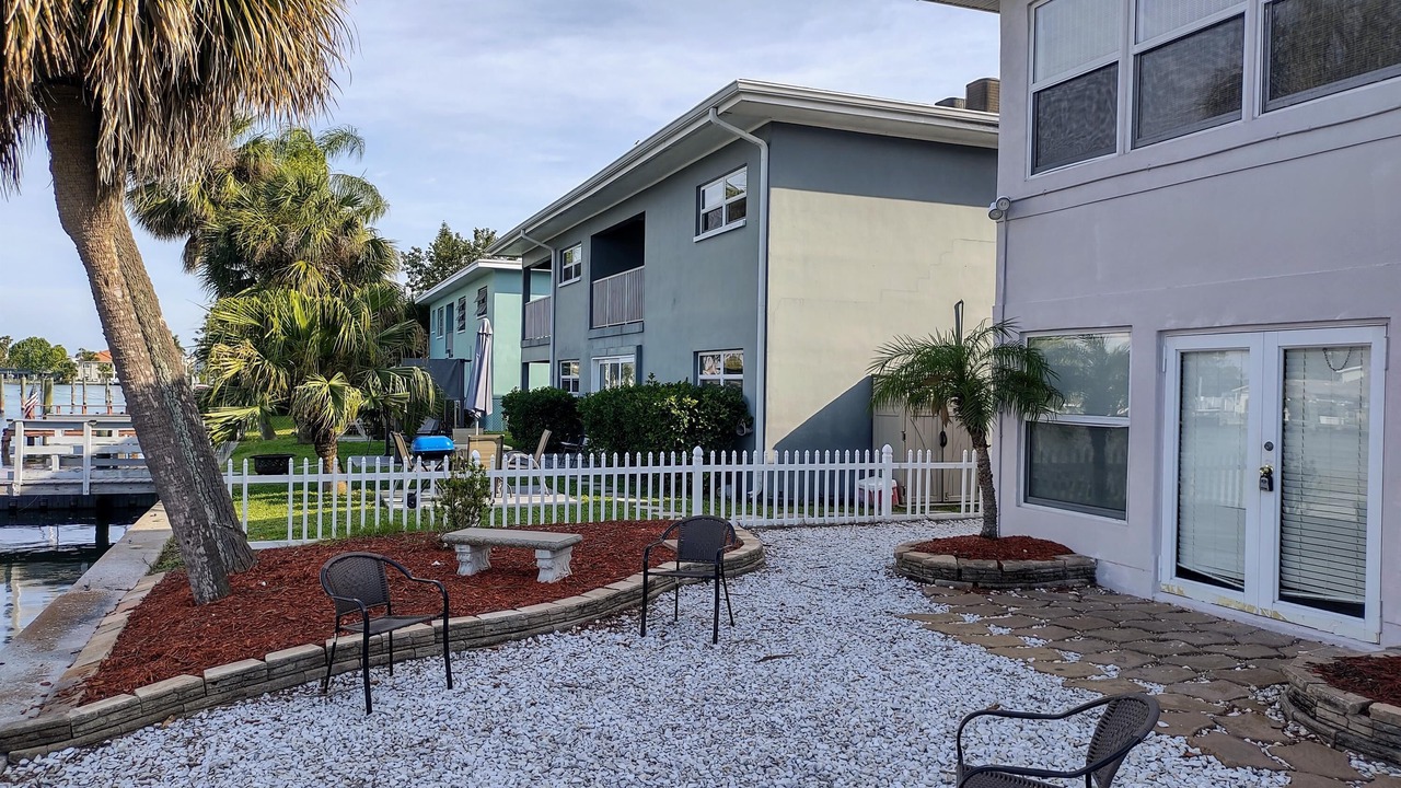 Photo of Patio Balcony in Capri Isle