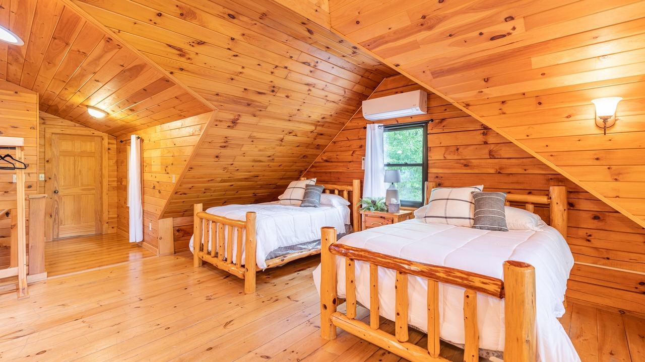 Photo of Bedroom in Reedsville