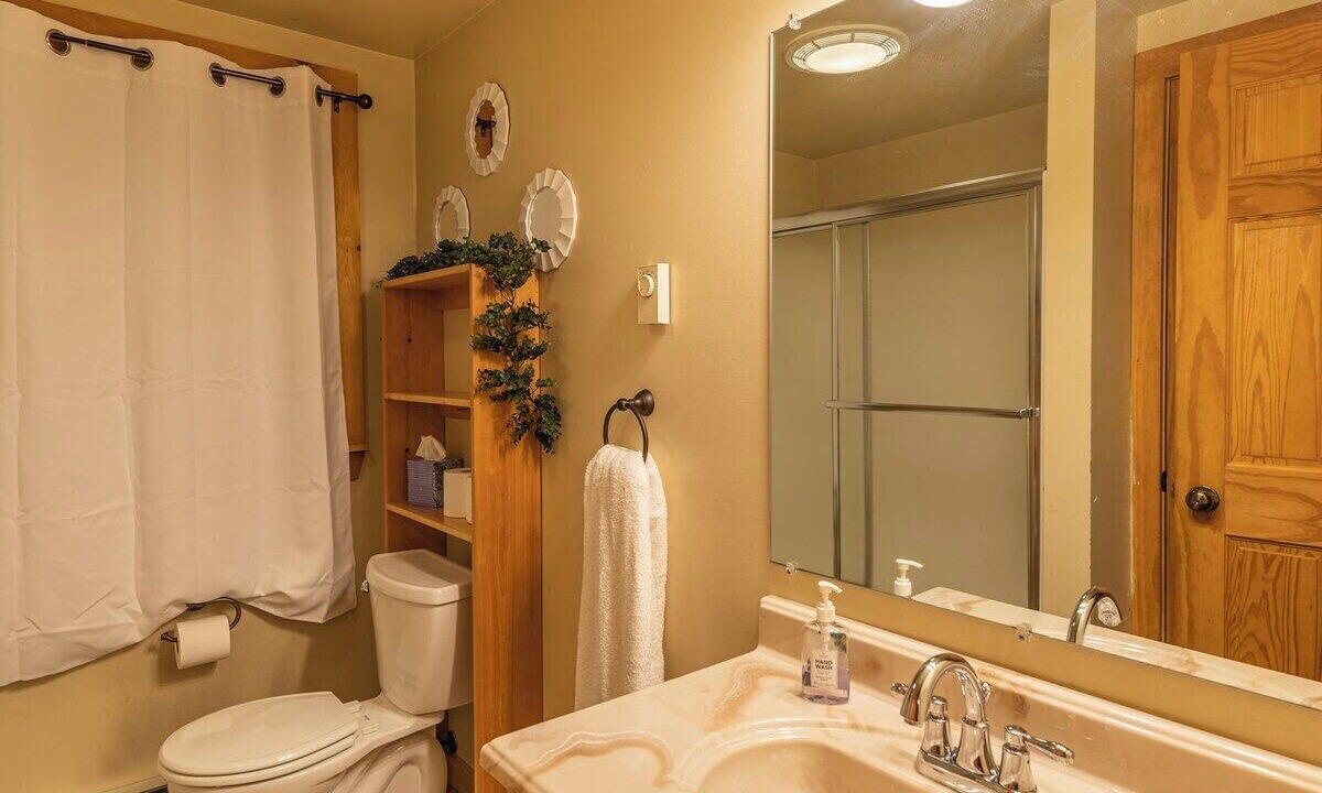 Photo of Bathroom in Reedsville