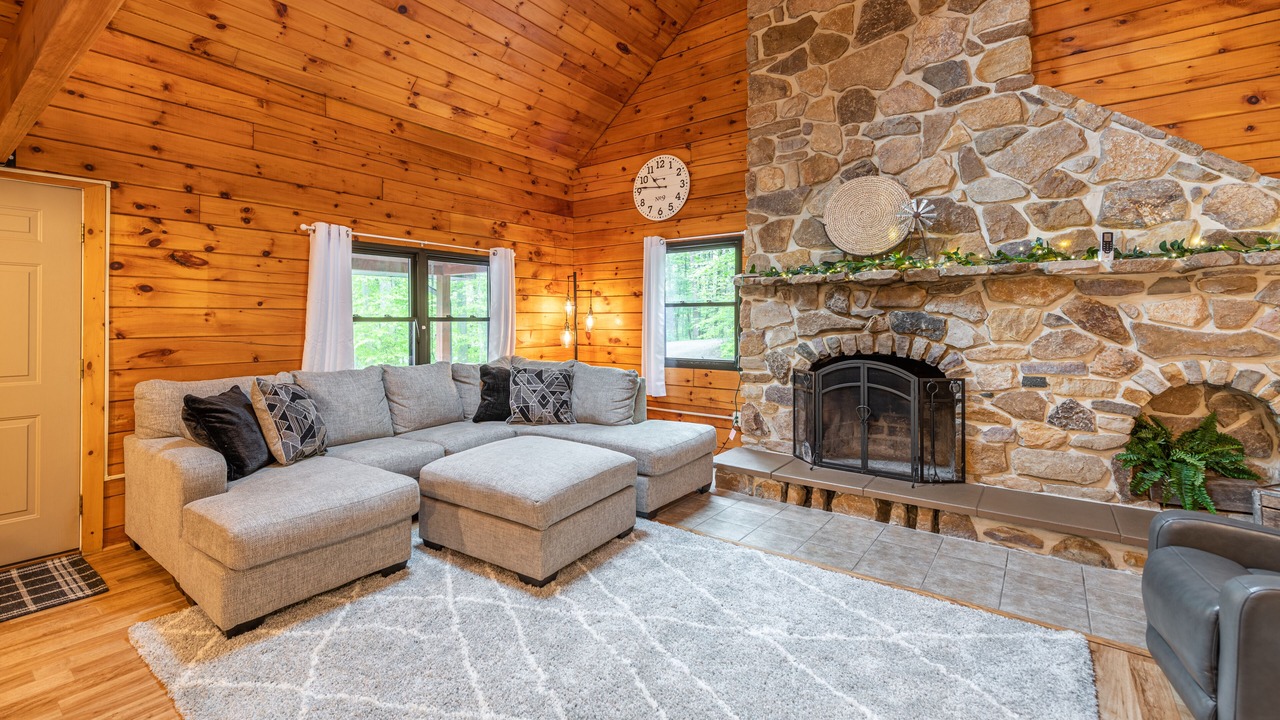 Photo of Livingroom in Reedsville