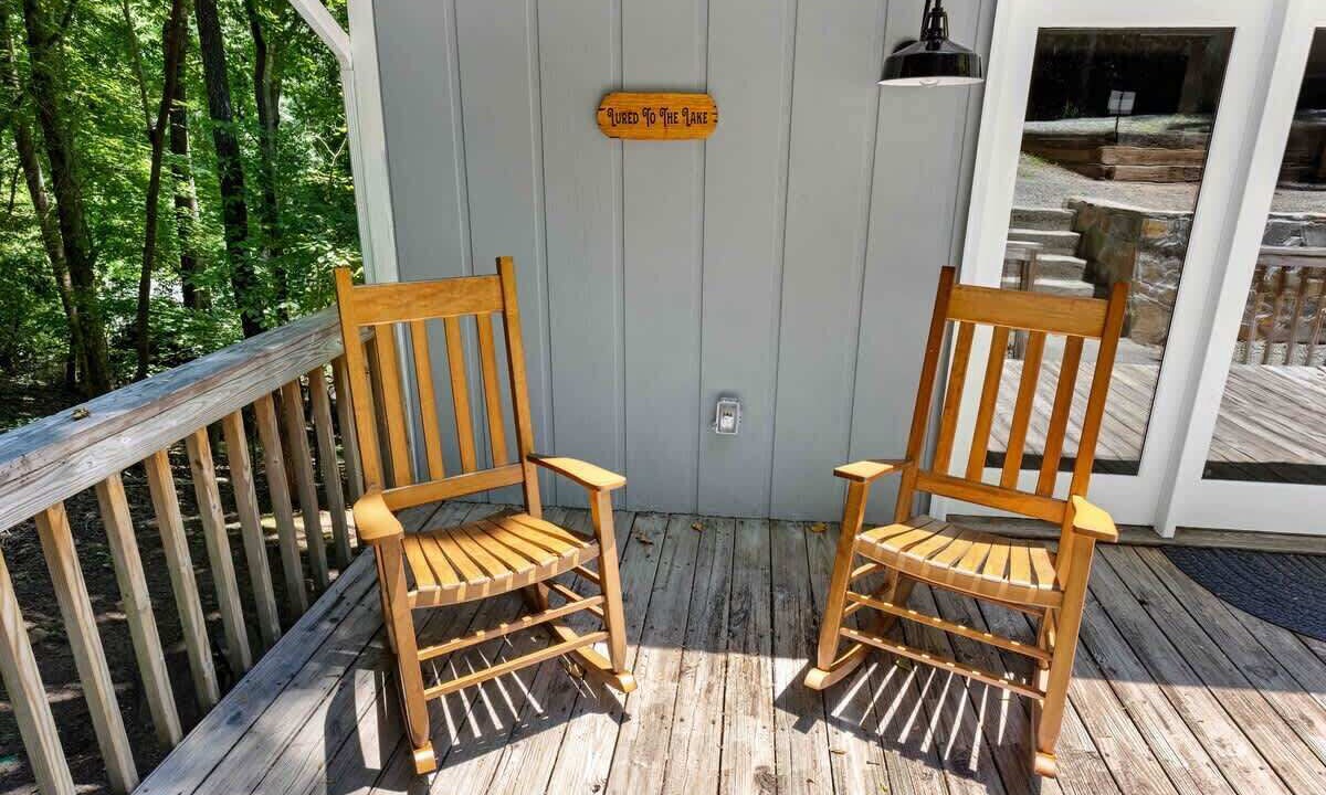 Photo of Patio Balcony in Lake Lure