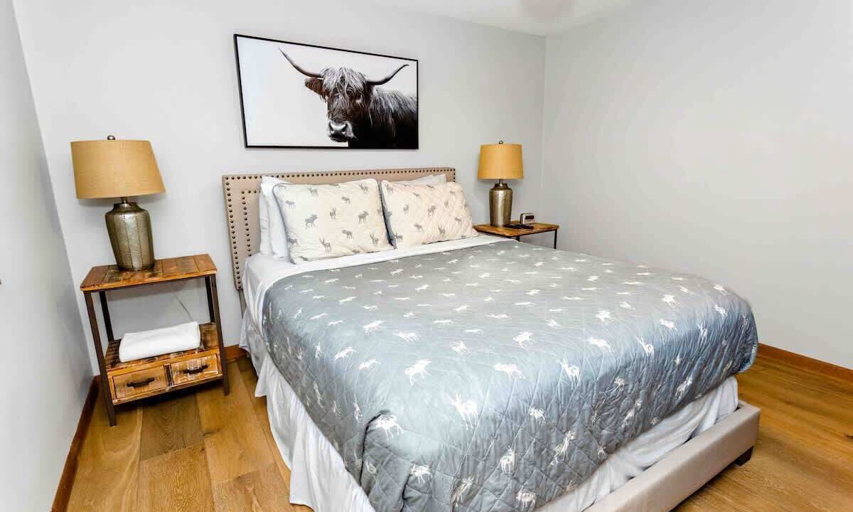 Photo of Bedroom in Lake Lure