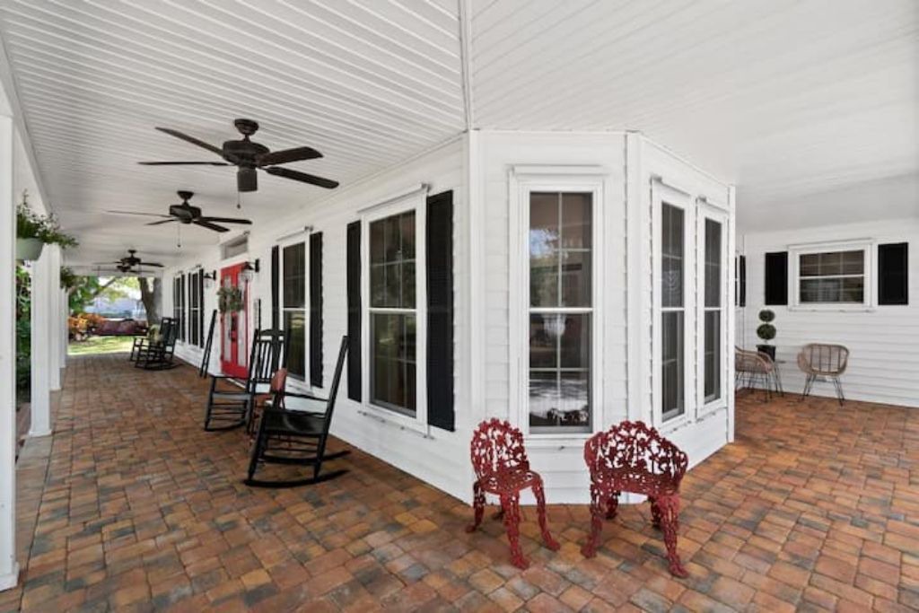 Photo of Patio Balcony in Moore Haven