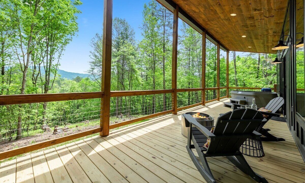 Photo of Outdoor in Mineral Bluff