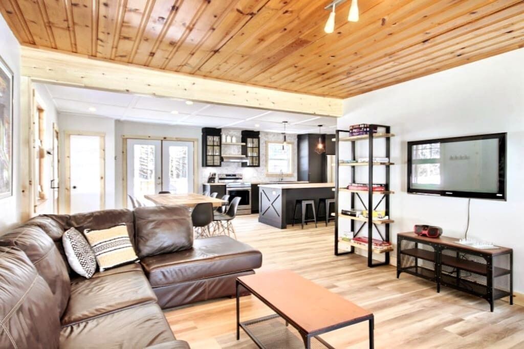Photo of Bedroom in Saint-Tite-des-Caps