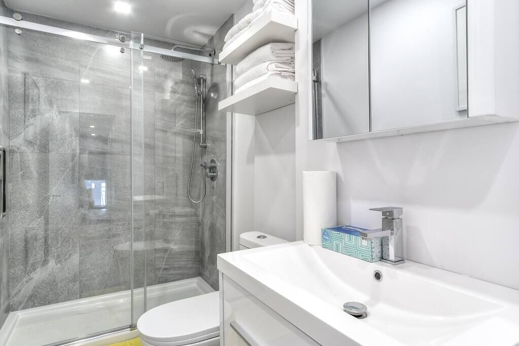 Photo of Bathroom in Villeray
