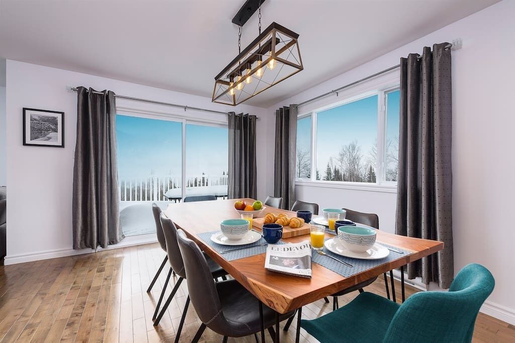 Photo of Livingroom in Petite-Riviere-Saint-Francois