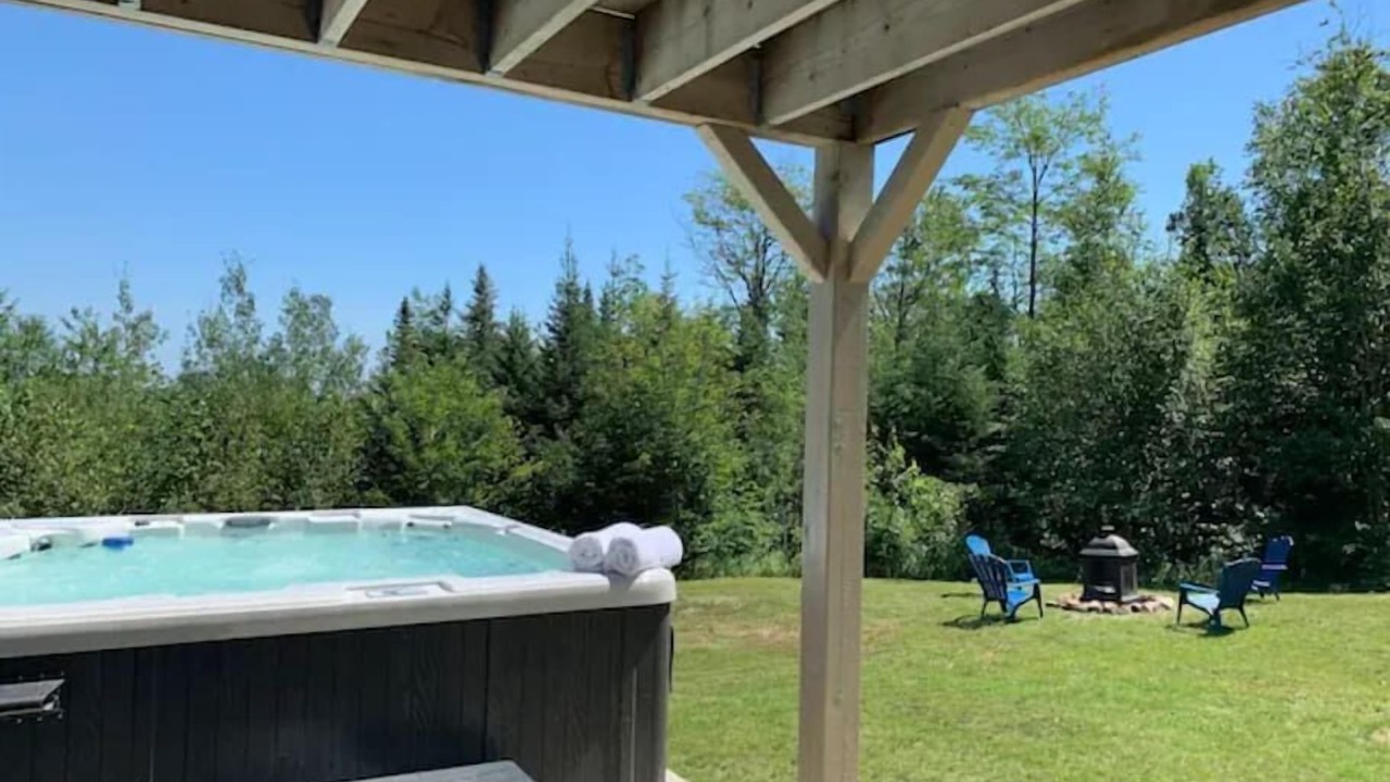 Photo of Livingroom in Petite-Riviere-Saint-Francois