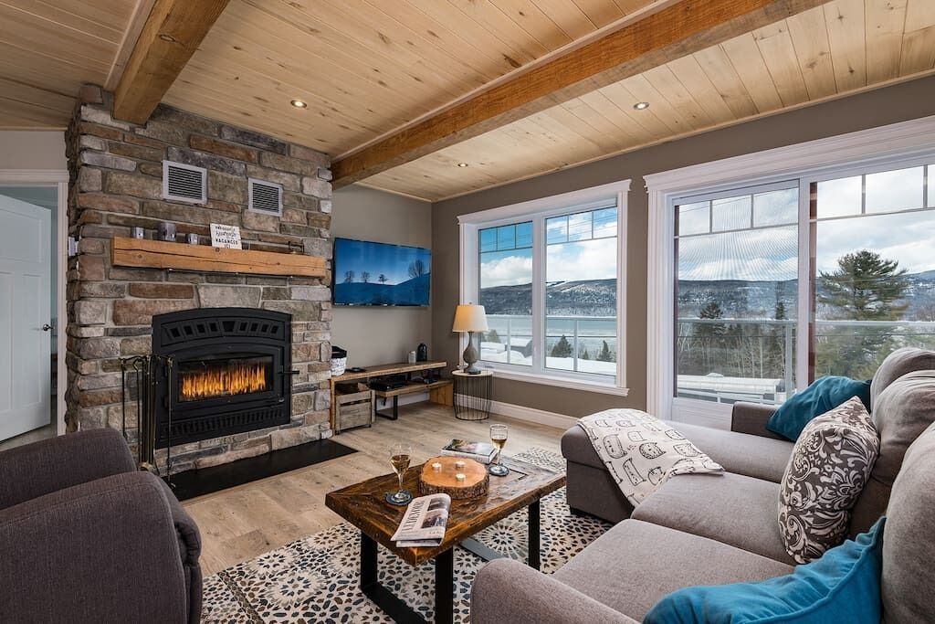Photo of Livingroom in Isle aux Coudres