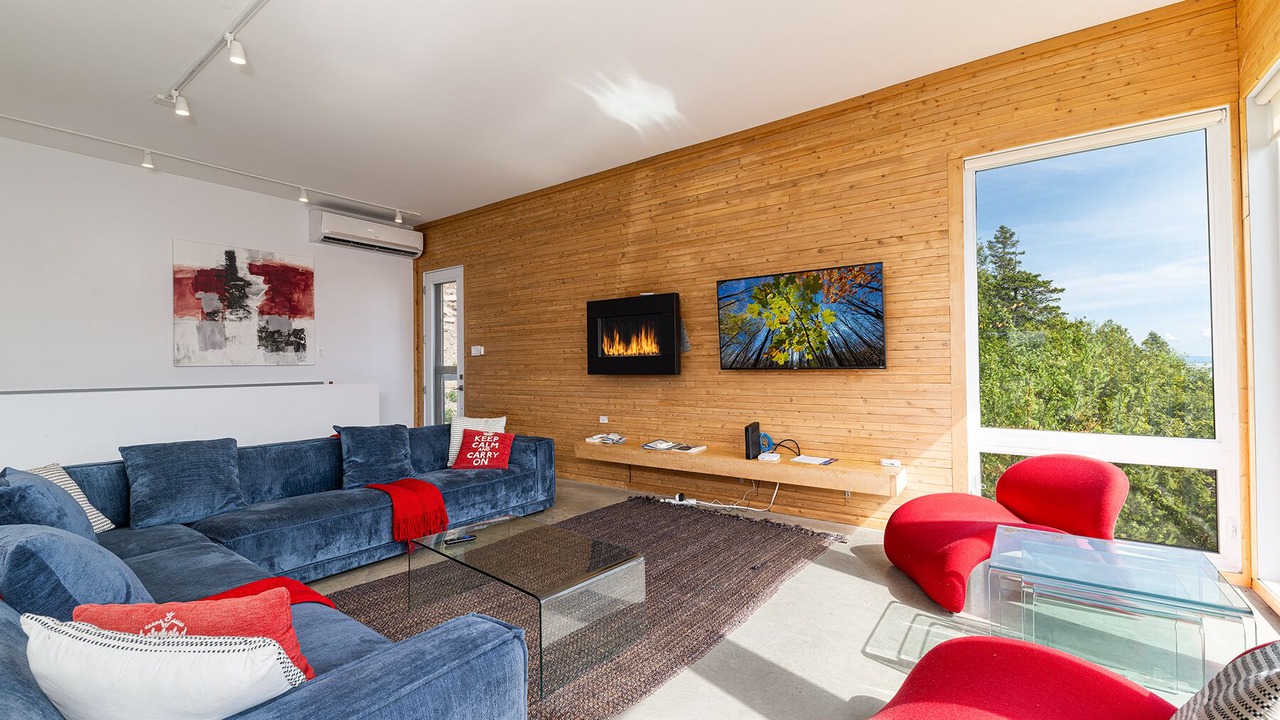 Photo of Livingroom in Baie-St-Paul