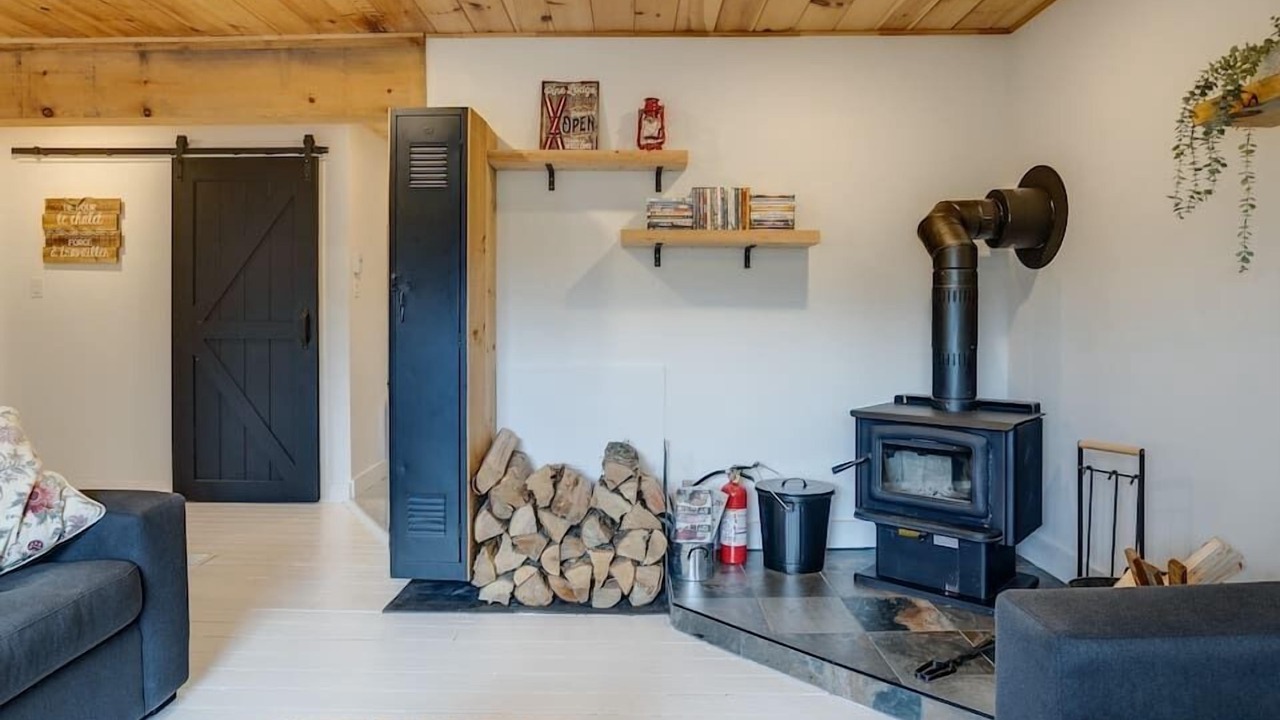 Photo of Livingroom in Bolton-Ouest