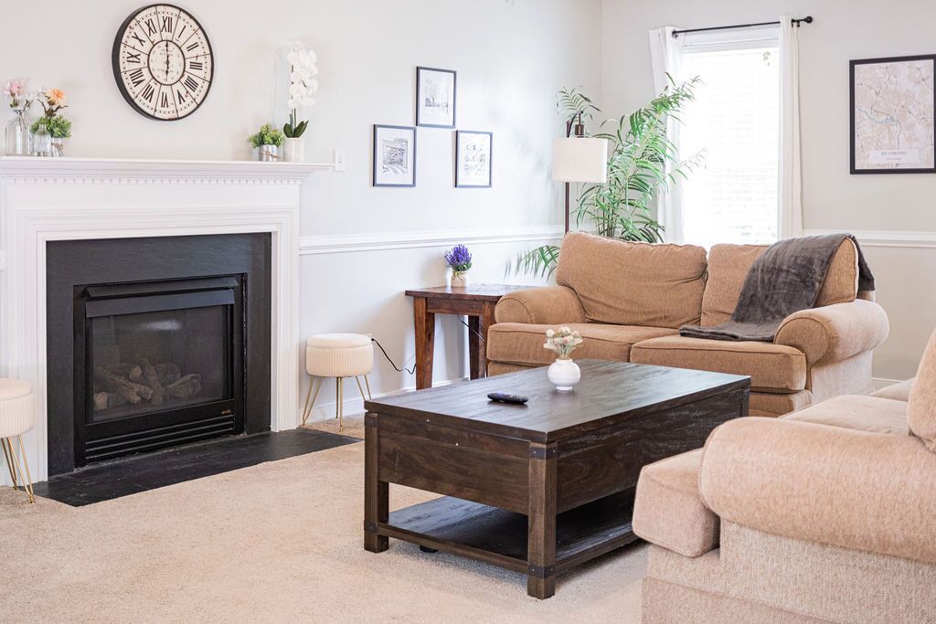 Photo of Livingroom in North Chesterfield