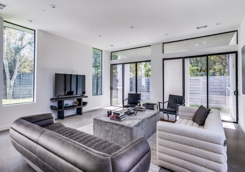Photo of Livingroom in Northwest Dallas