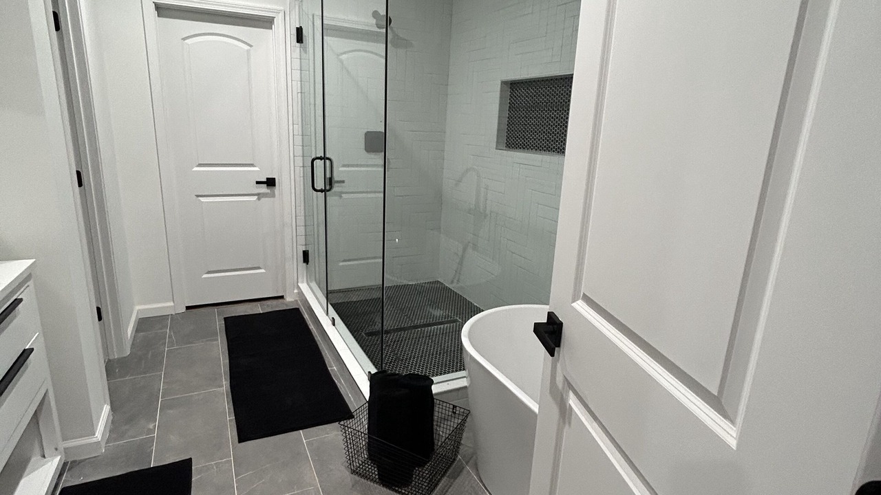 Photo of Bathroom in East Point