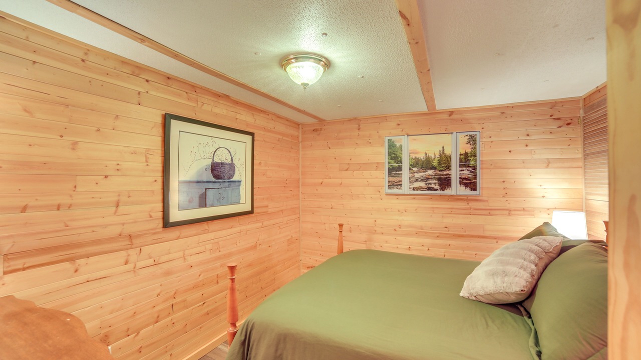 Photo of Bedroom in Townsend
