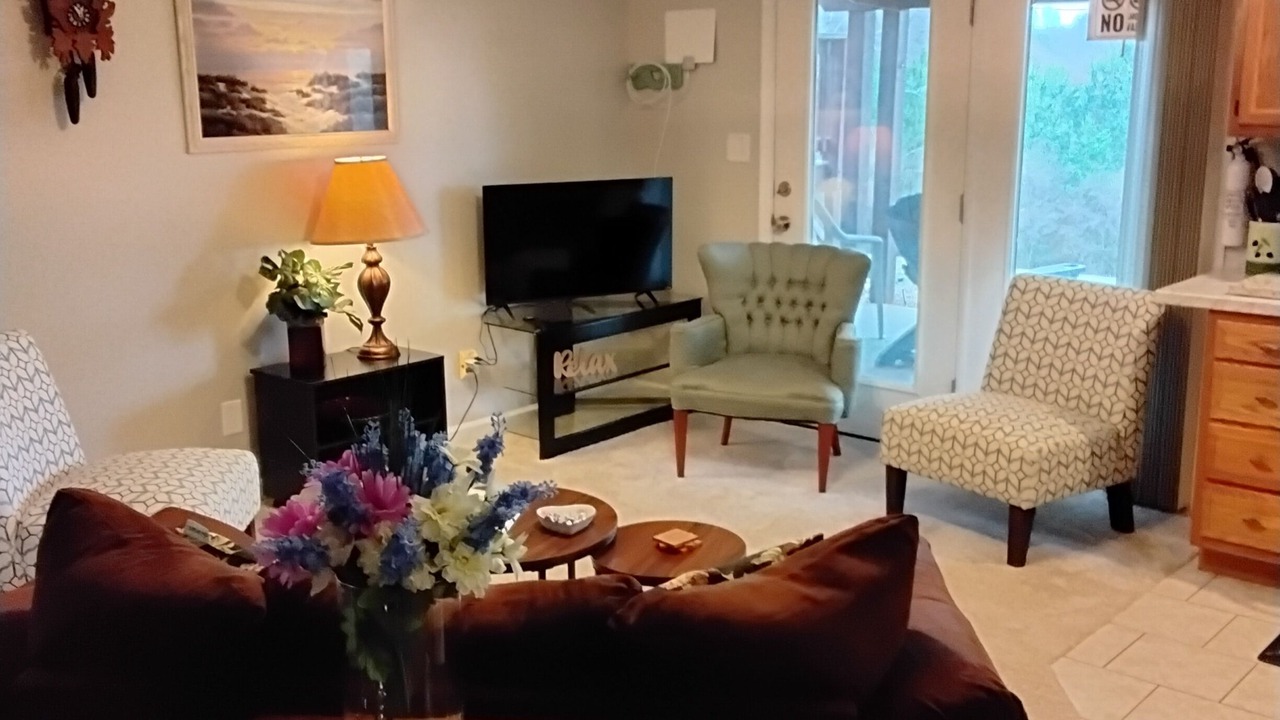 Photo of Livingroom in Goode