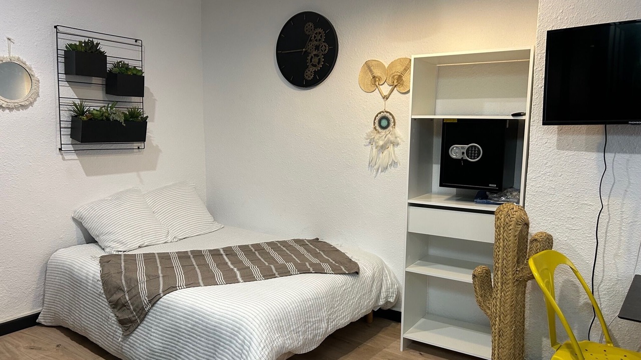 Photo of Bedroom in Saint-Mathieu