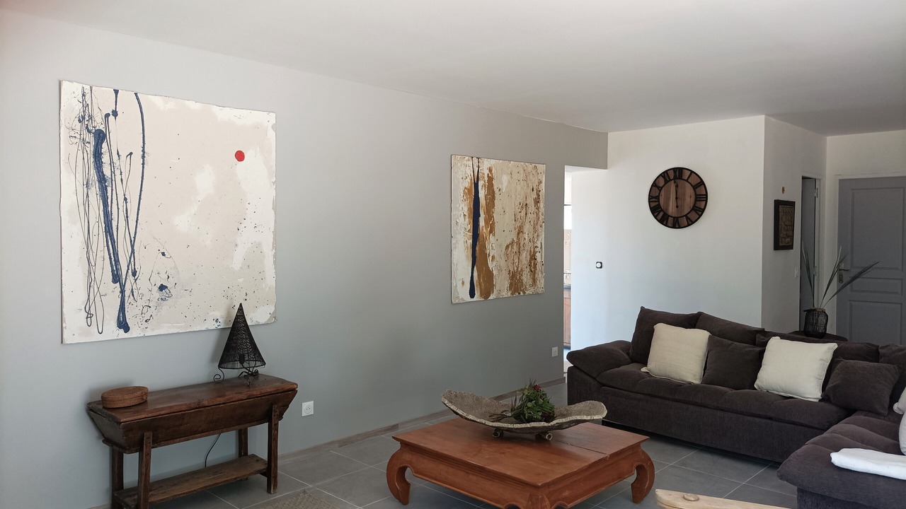 Photo of Livingroom in Cournonsec