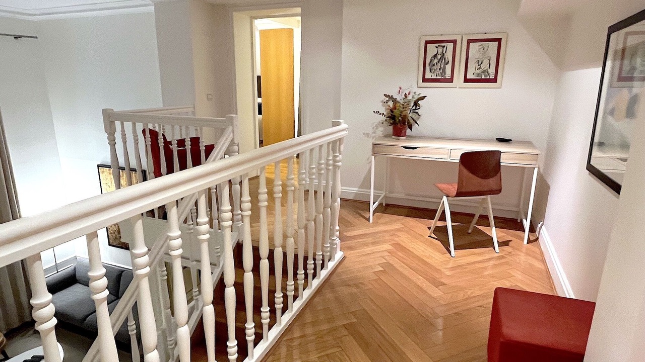 Photo of Others in Champs-Elysees