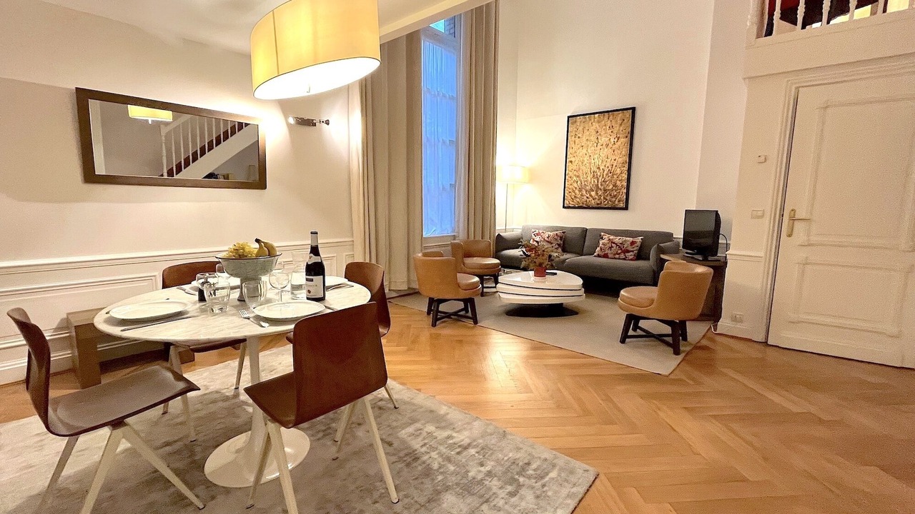 Photo of Others in Champs-Elysees