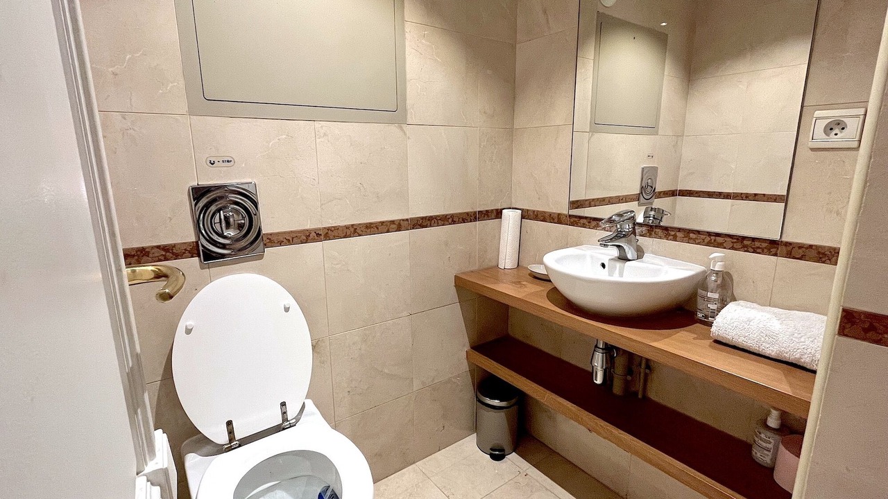 Photo of Bathroom in Champs-Elysees