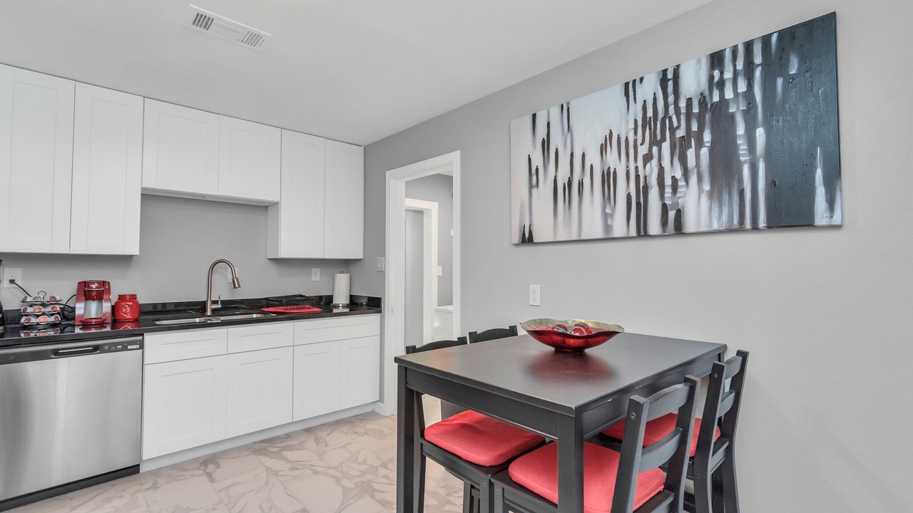 Photo of Kitchen in Garden Oaks