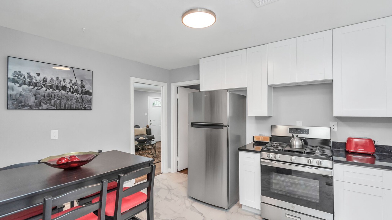 Photo of Kitchen in Garden Oaks