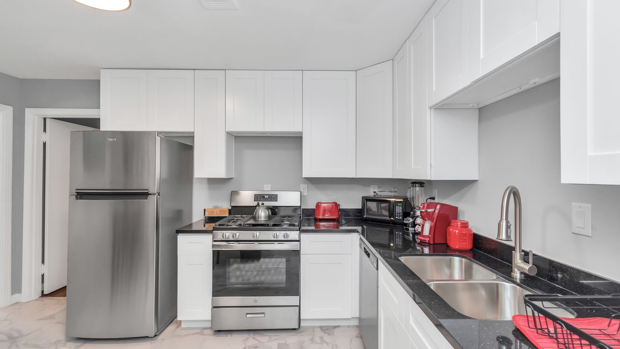 Photo of Kitchen in Garden Oaks