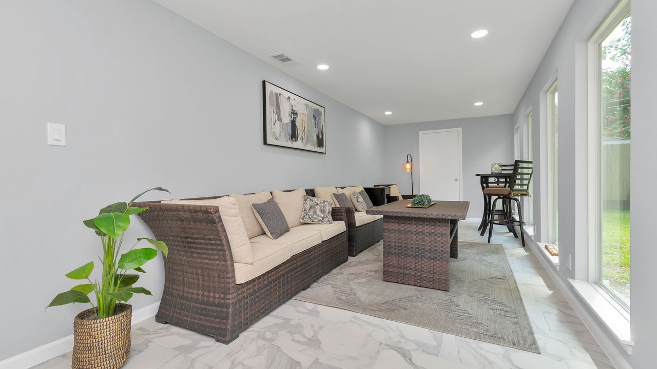 Photo of Livingroom in Garden Oaks