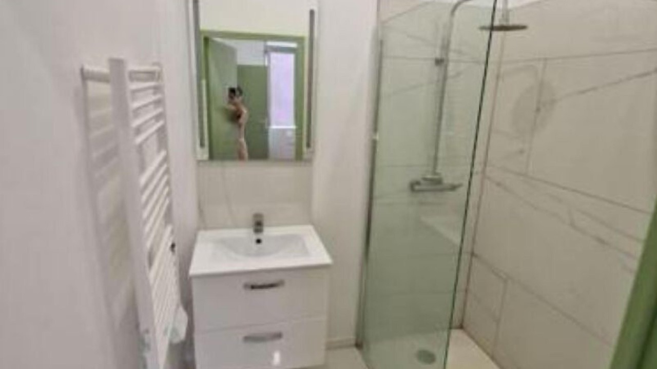 Photo of Bathroom in Centre Deux