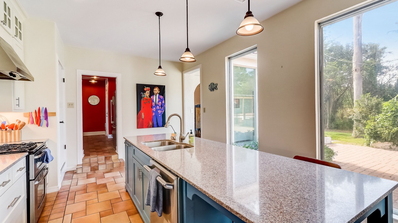 Photo of Kitchen in Oak Park - Northwood