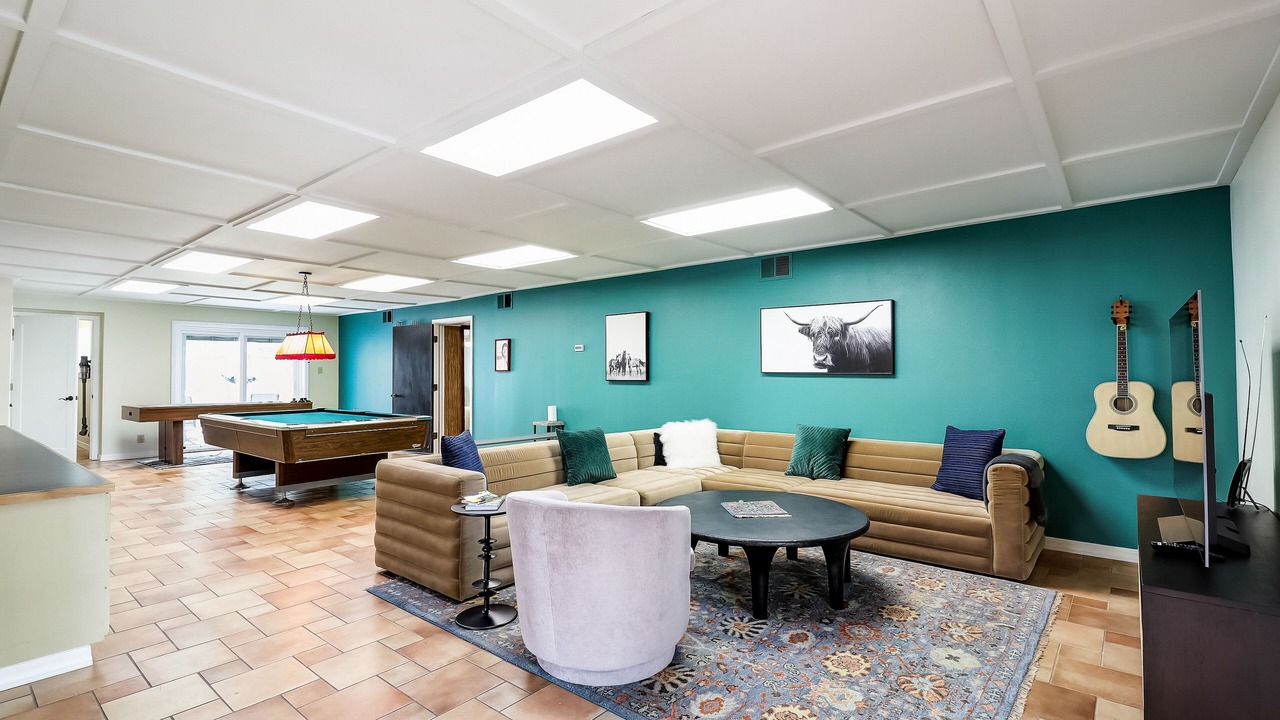 Photo of Livingroom in Oak Park - Northwood