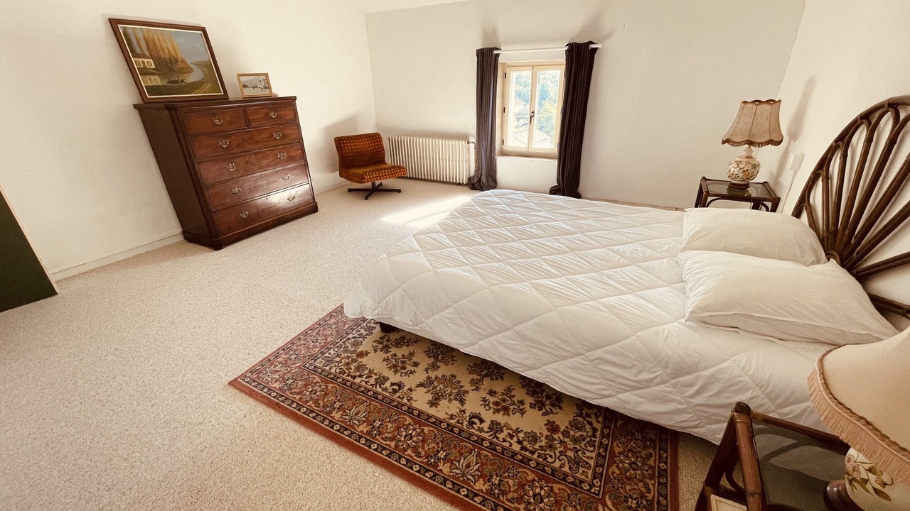 Photo of Bedroom in La Creche