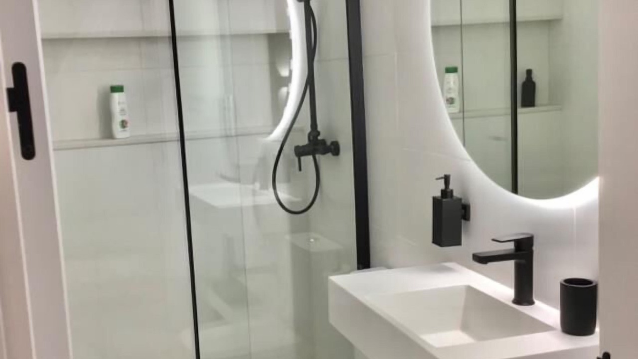 Photo of Bathroom in La Trinidad-San Juan y Todos los Santos