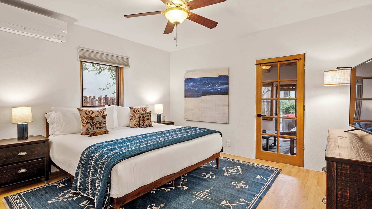 Photo of Bedroom in South Capitol