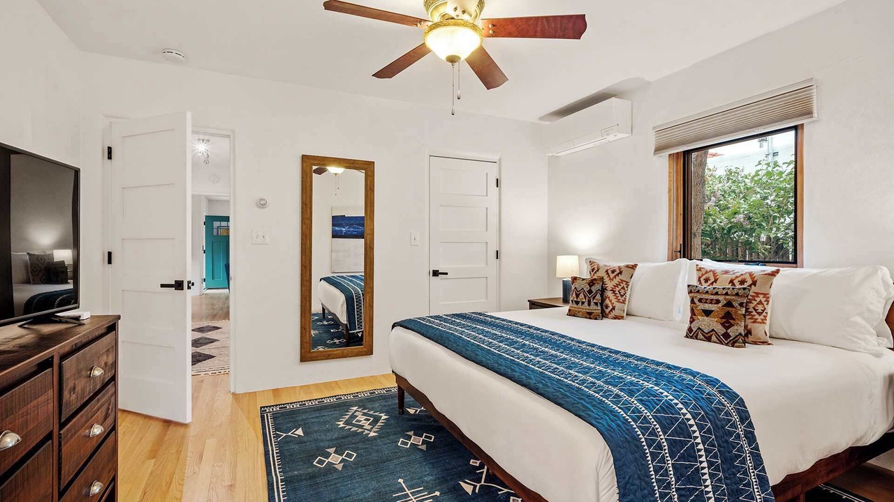 Photo of Bedroom in South Capitol