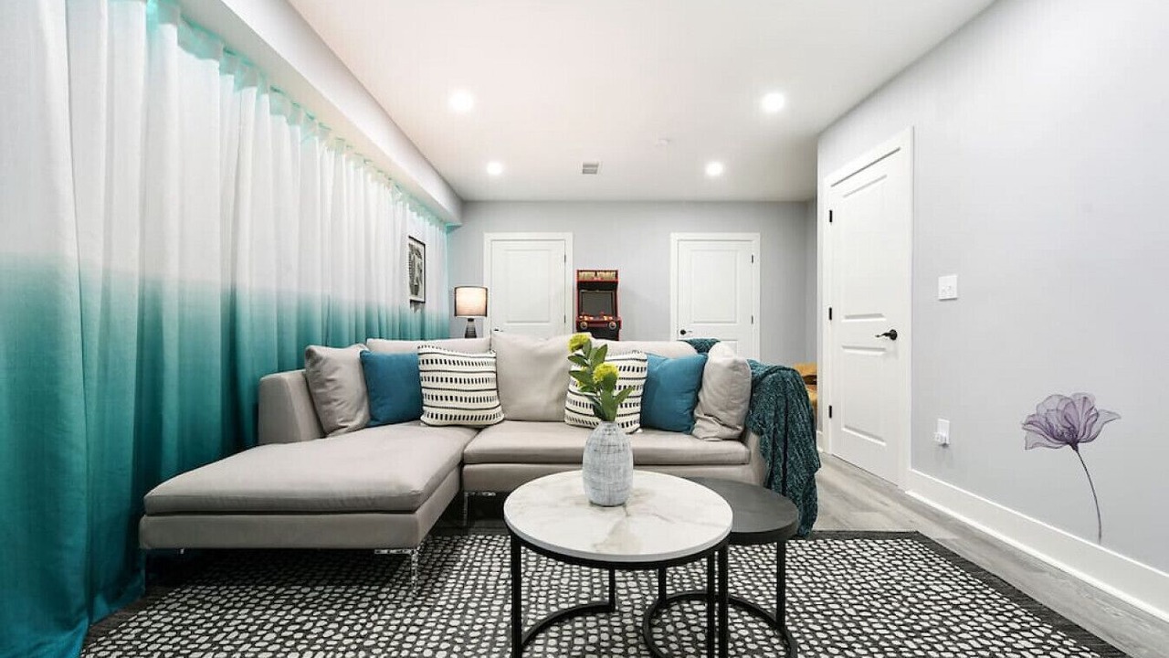 Photo of Livingroom in Lawrenceville