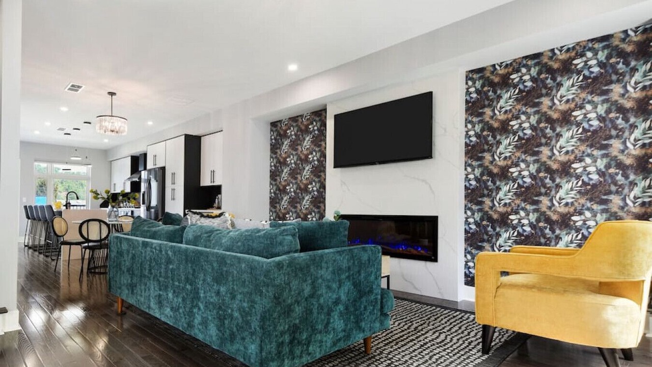 Photo of Livingroom in Lawrenceville