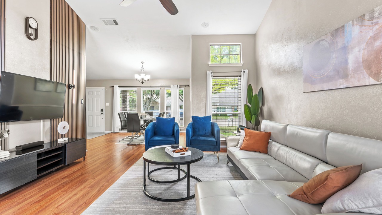 Photo of Livingroom in Allen