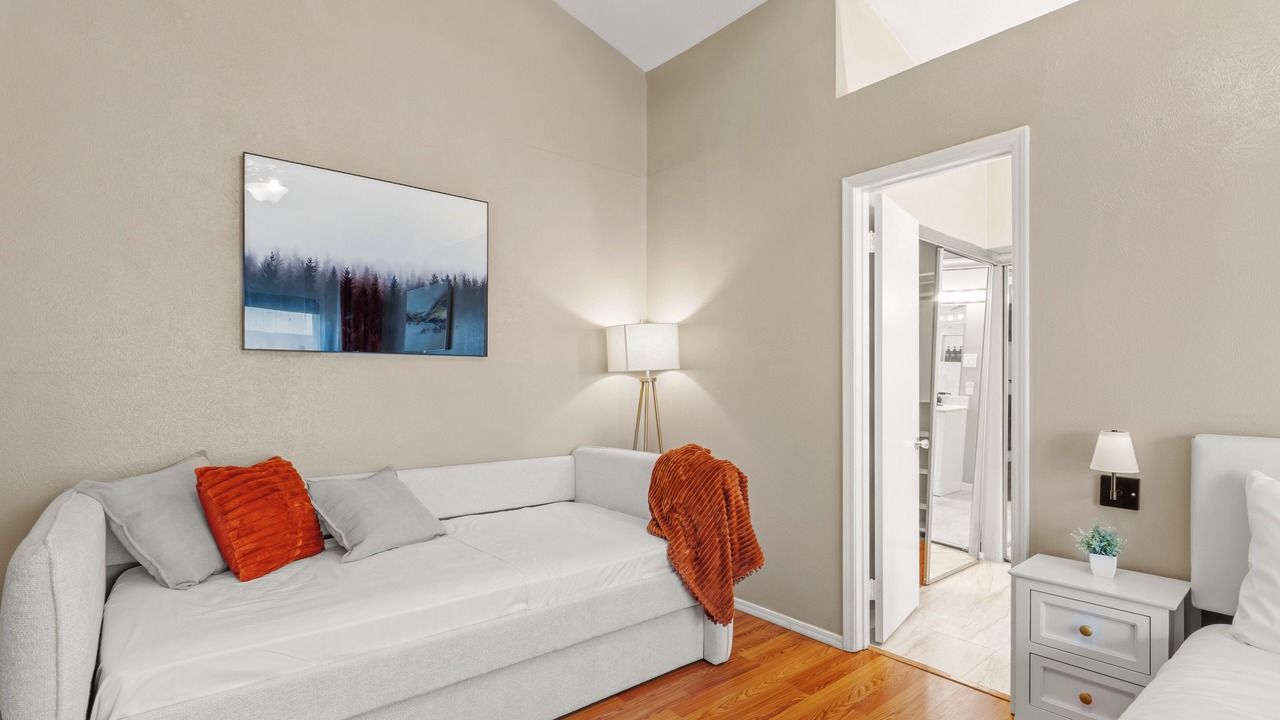 Photo of Bedroom in Allen