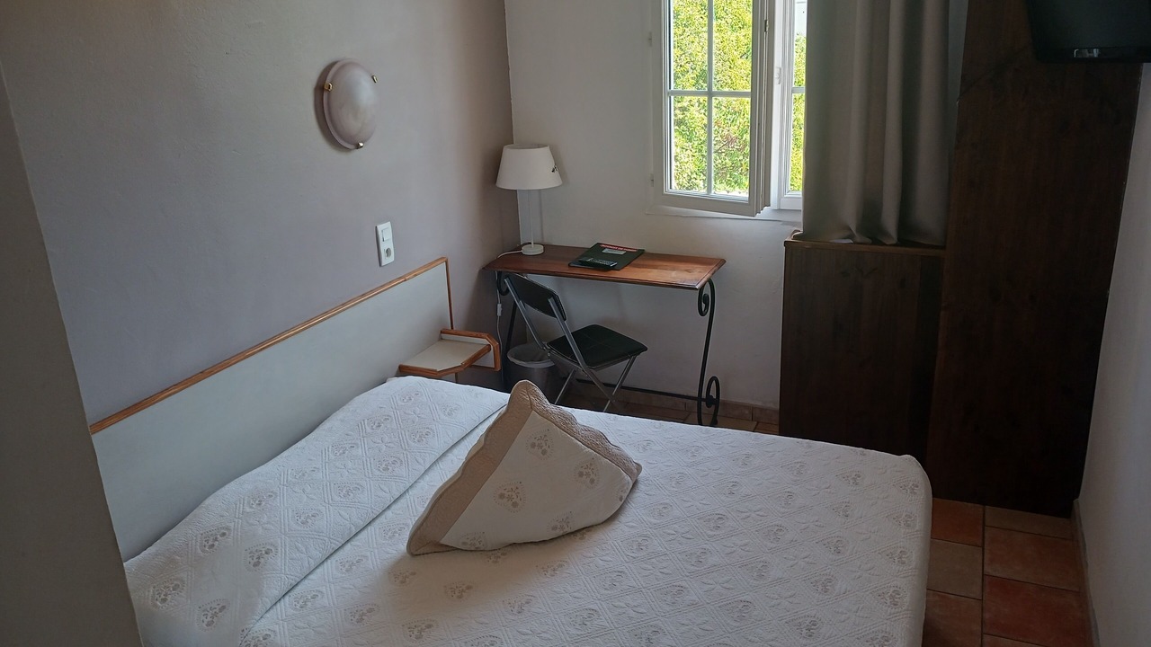 Photo of Bedroom in Chateau-Arnoux-Saint-Auban