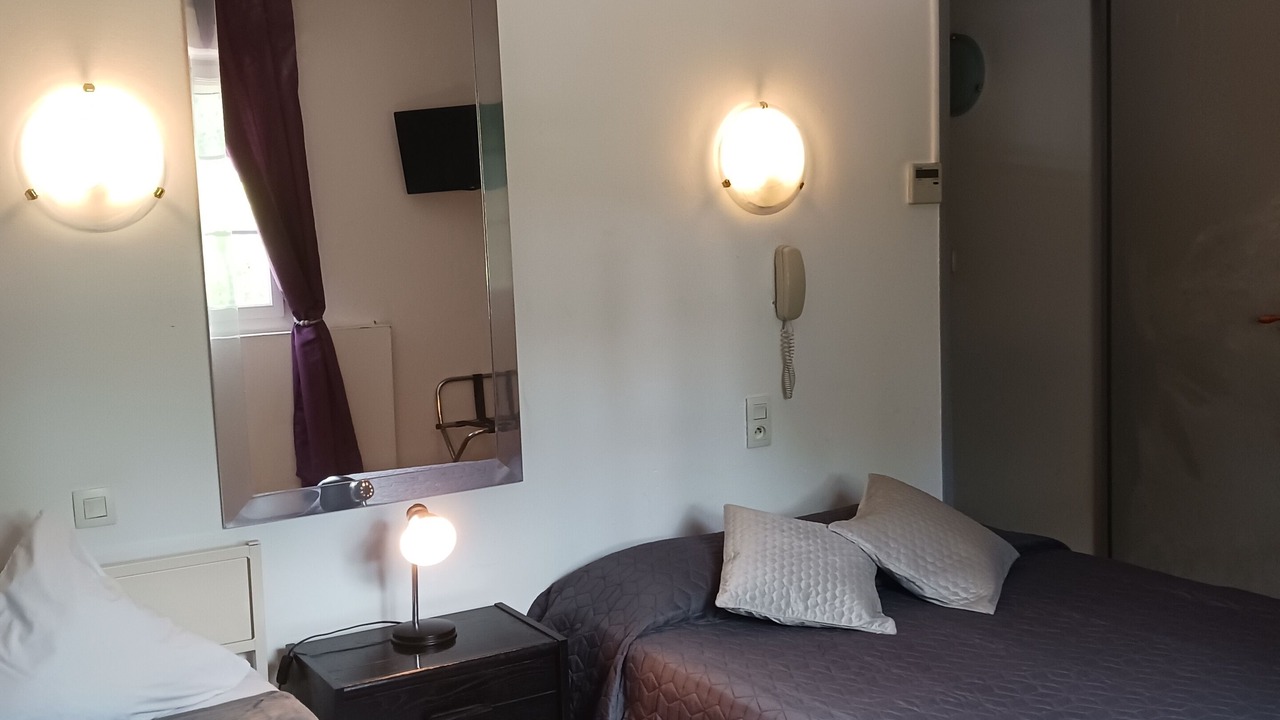 Photo of Bedroom in Chateau-Arnoux-Saint-Auban