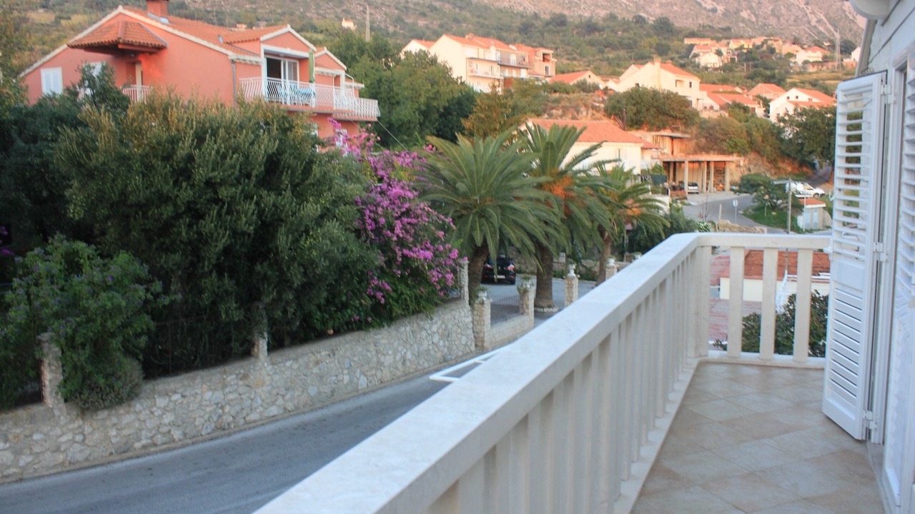 Photo of Patio Balcony in Brasina